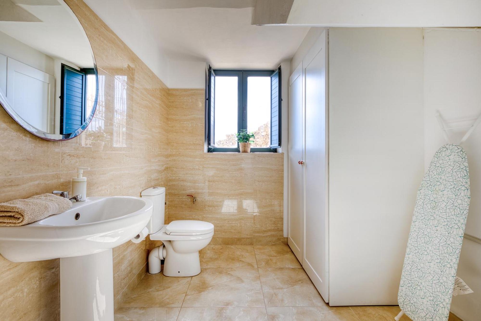 Spacious, Bright, Valley & Sea View Maisonette ซากฮรา ภายนอก รูปภาพ